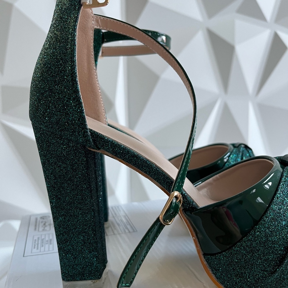 Elegant Green Glitter Platform Heels Size: 38 (7) - Picture 14 of 14